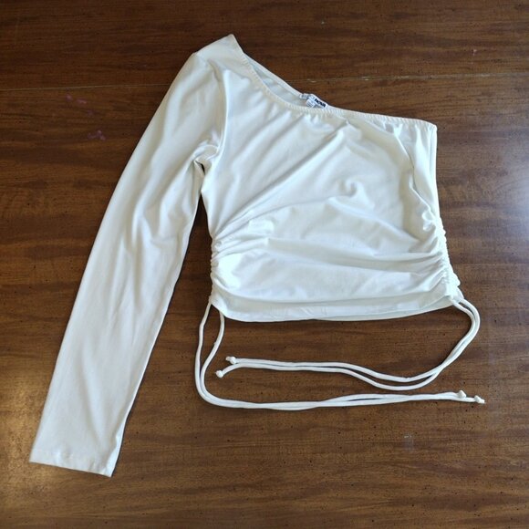 Fashion Nova Top Medium Cold Shoulder Single Sleeve - Picture 2 of 9